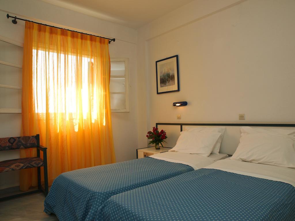 Musses Hotel Koukounaries Esterno foto